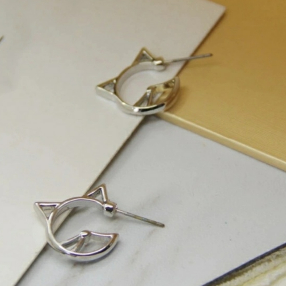 LAST Silver Cat Earrings Kittykat Hoops NWT NEW - Picture 3 of 7
